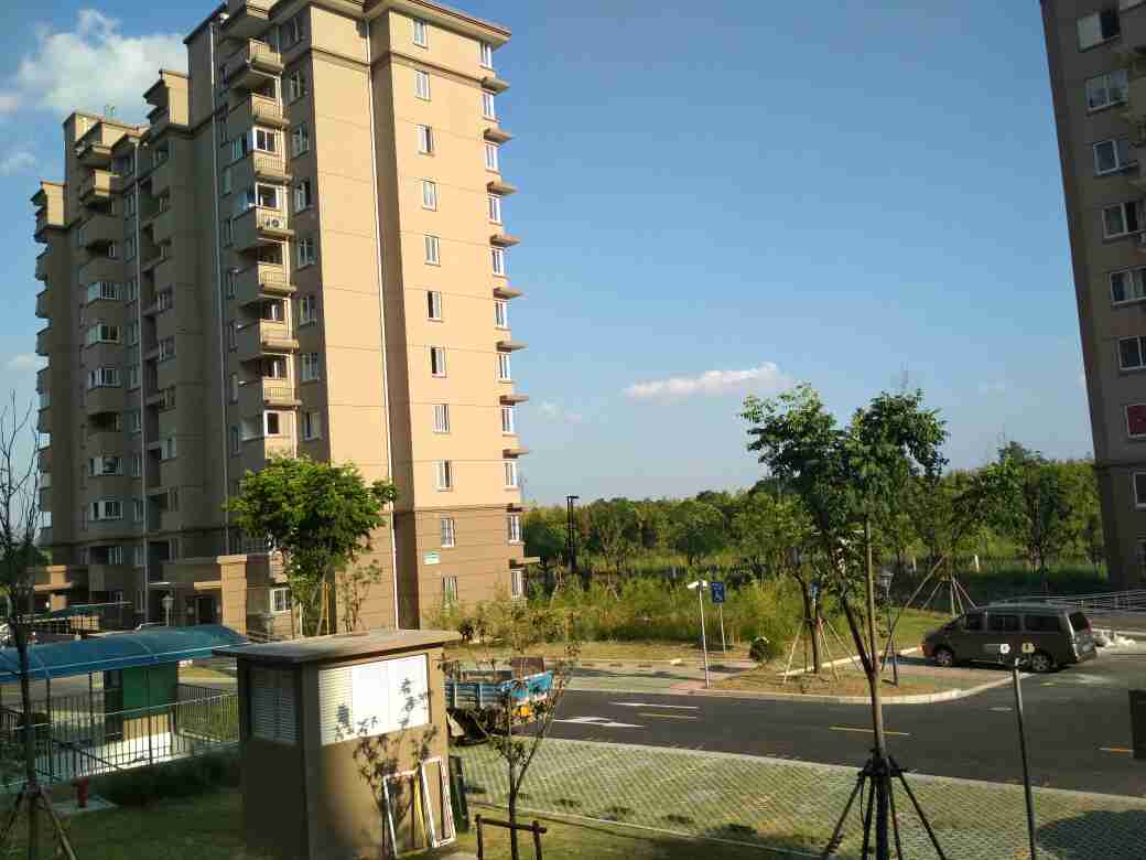 整租| 滨浦新苑六村,精装修,拎包入住,本周必出