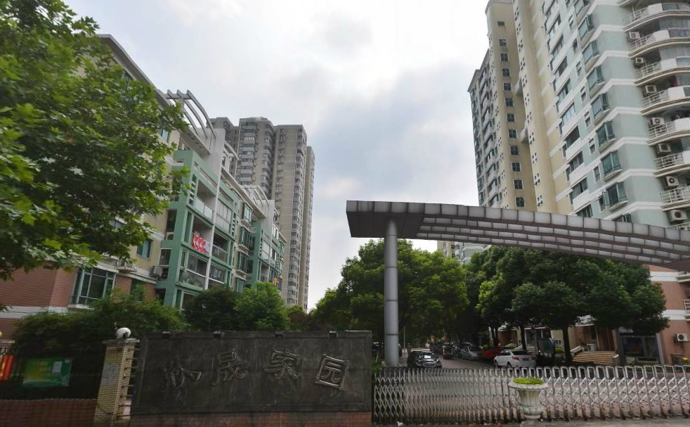 合租| 欣晟家园,精装修,拎包入住,本周必出