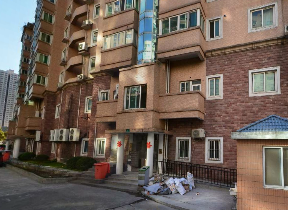 合租| 金龙东苑,精装修,拎包入住,本周必出