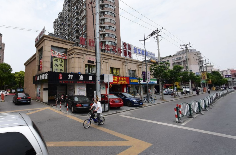 整租| 东方晶华园,精装修,拎包入住,本周必出