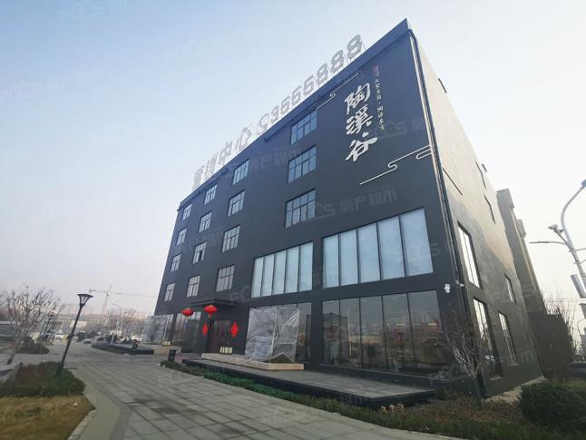 北京路上陶溪谷别墅地上三层前后带院送车位