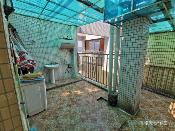 鼎湖山水居4室2厅3卫110万210.0平方米