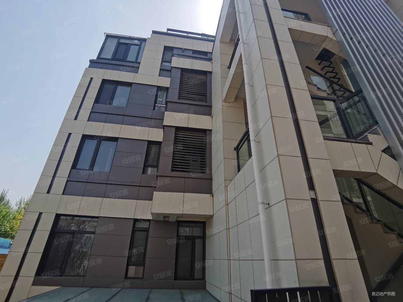 富力东堤湾畔二手房,别墅160平小窑湾50年住宅产权三成首付3跃4赠露台