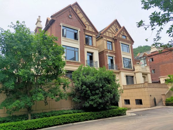 蓝光香江花园二手房,总价280万买西山脚下独栋别墅现地价都要500万
