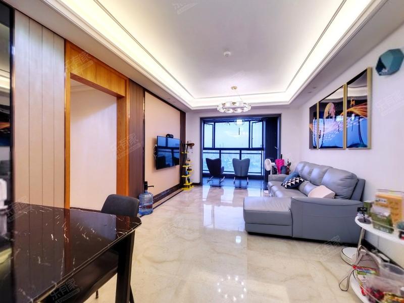 金茂府精装修三房出售