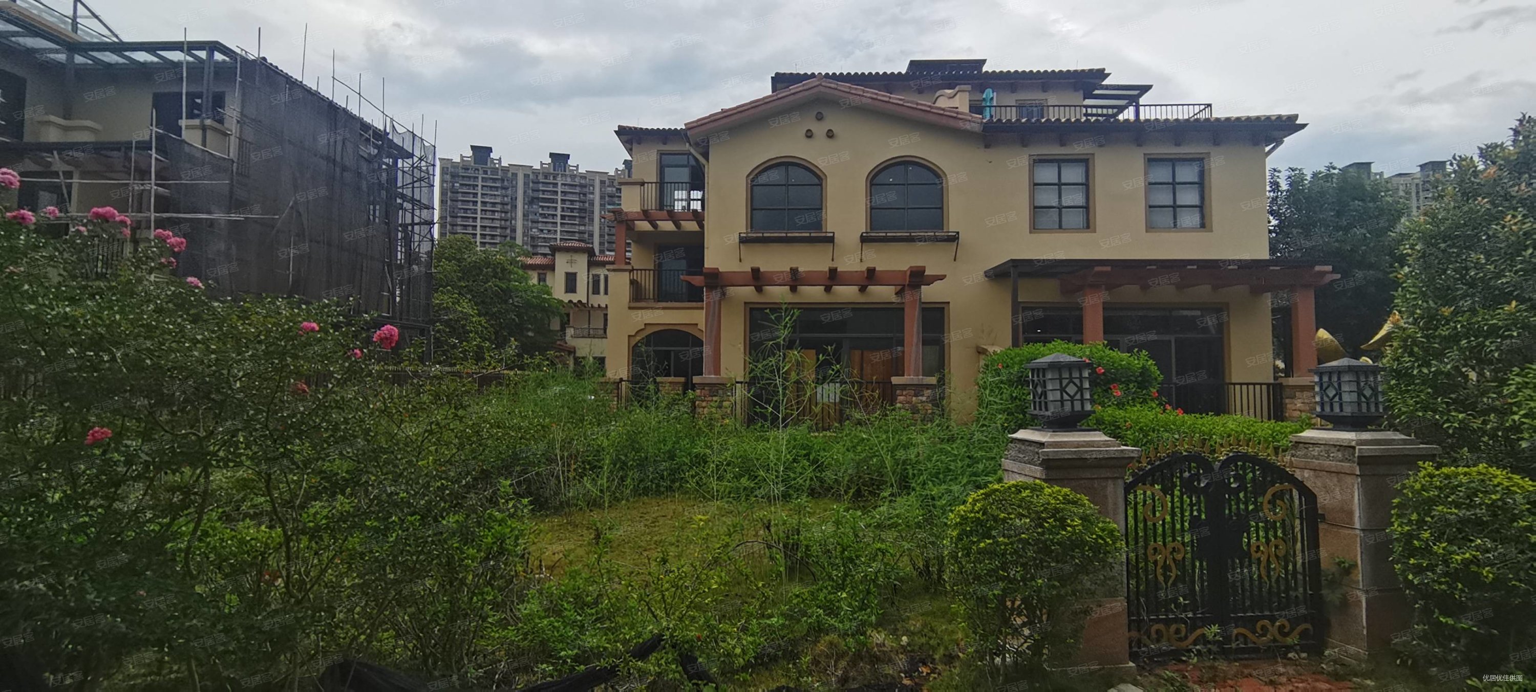 流溪御景别墅朝南700万5室2厅南北通透望江