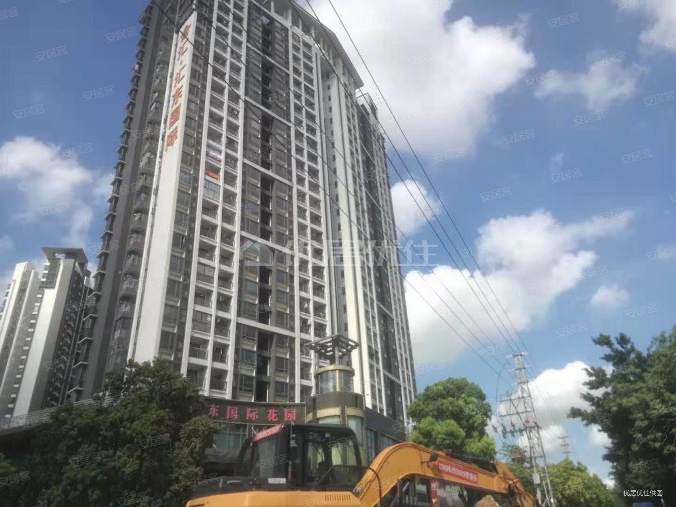 汇东国际花园,方正三房,双阳台