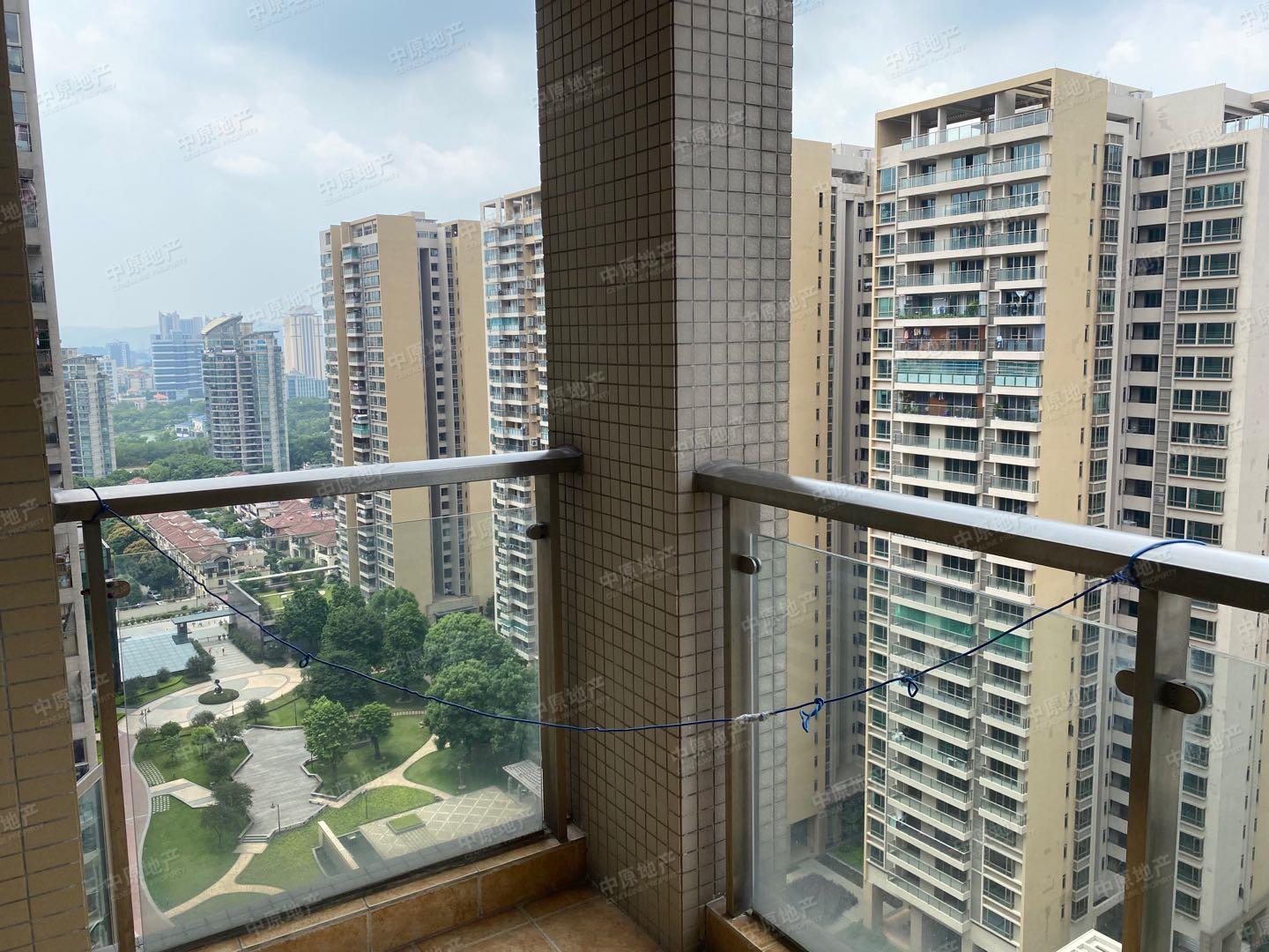 锦东花园a区二手房,锦东花园 可做四房 电梯中高层 望花园 不靠路方便