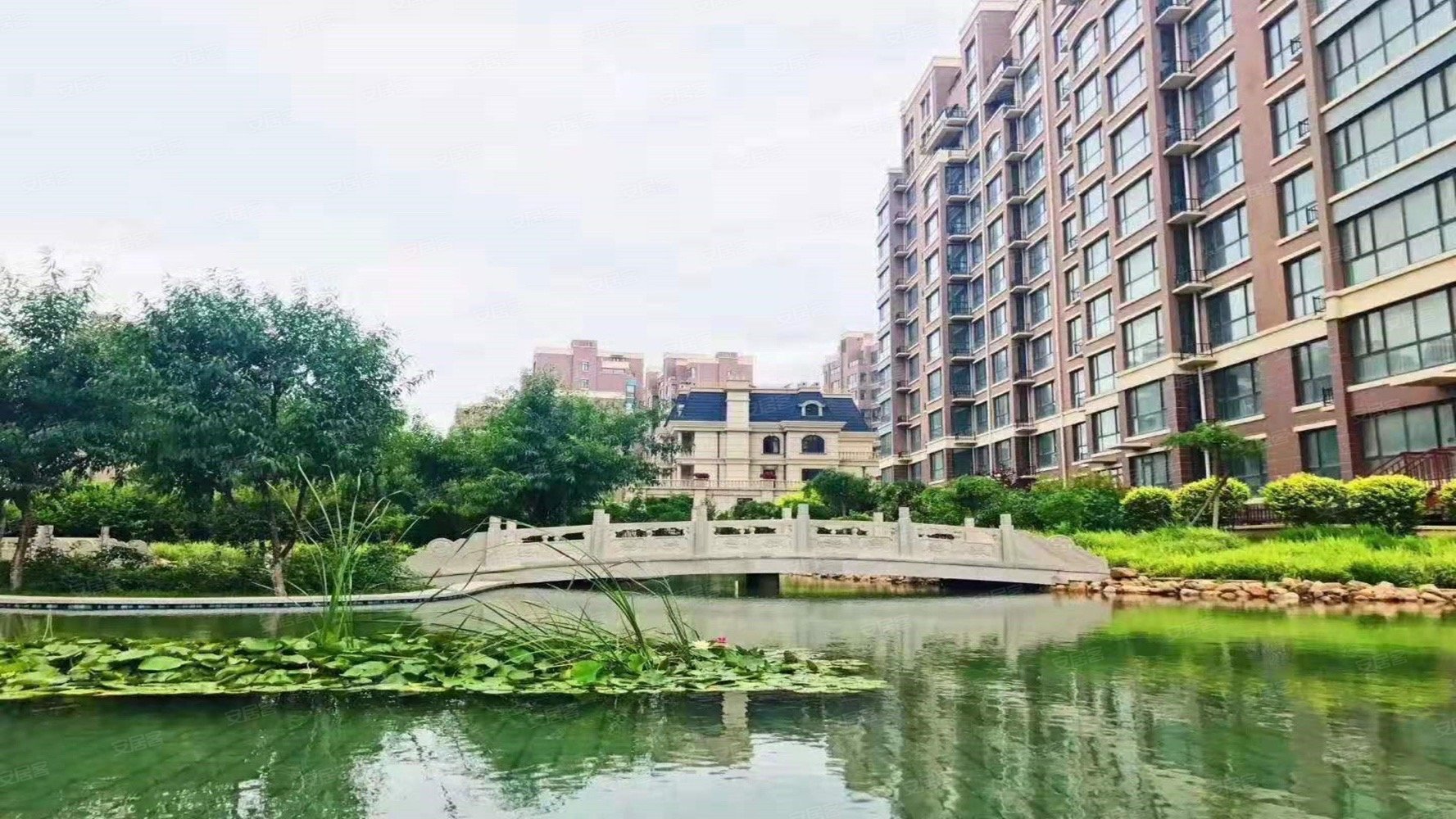 吉售吉售东戴河海韵馨园100平大两居室48点5实验