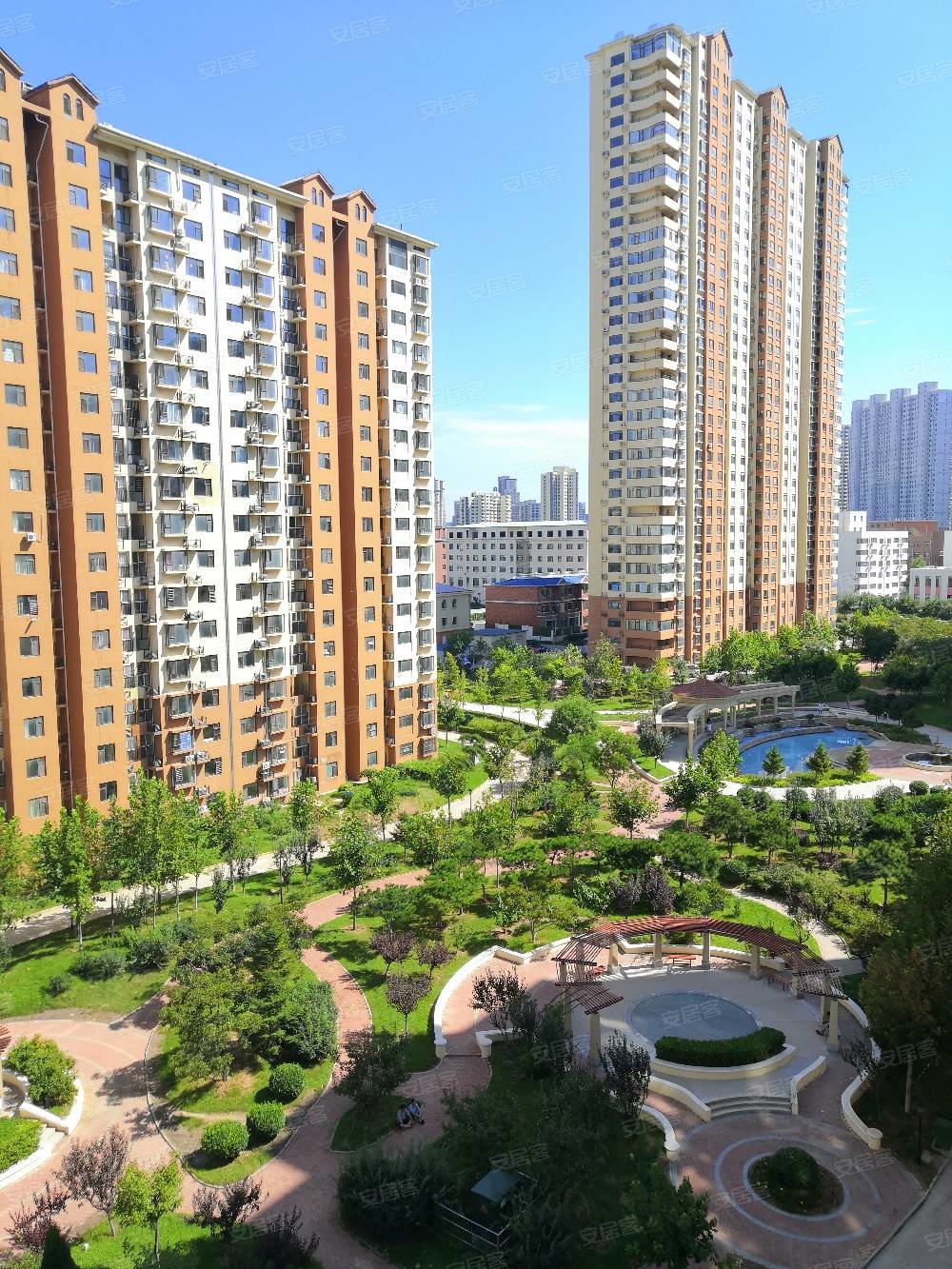 海韵馨园48平,送6平米露台,有天然气,有市政地热供暖