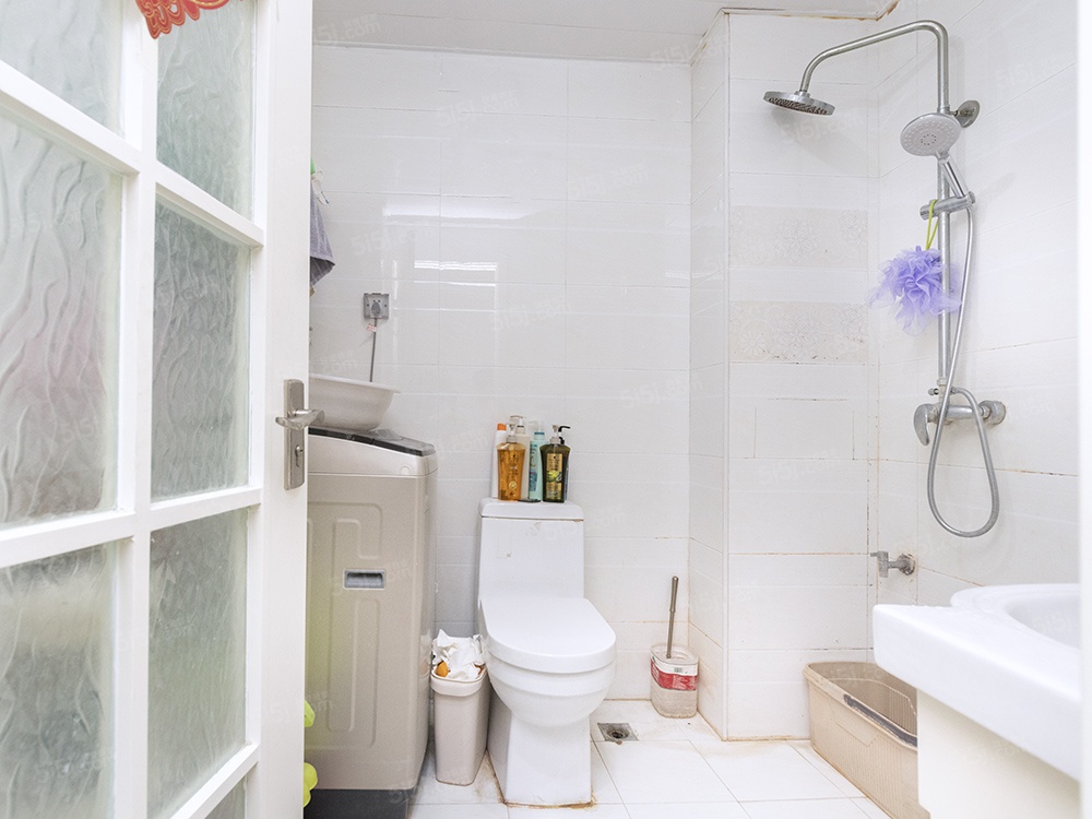 怡馨家园 两居室 电梯房 房本满5年