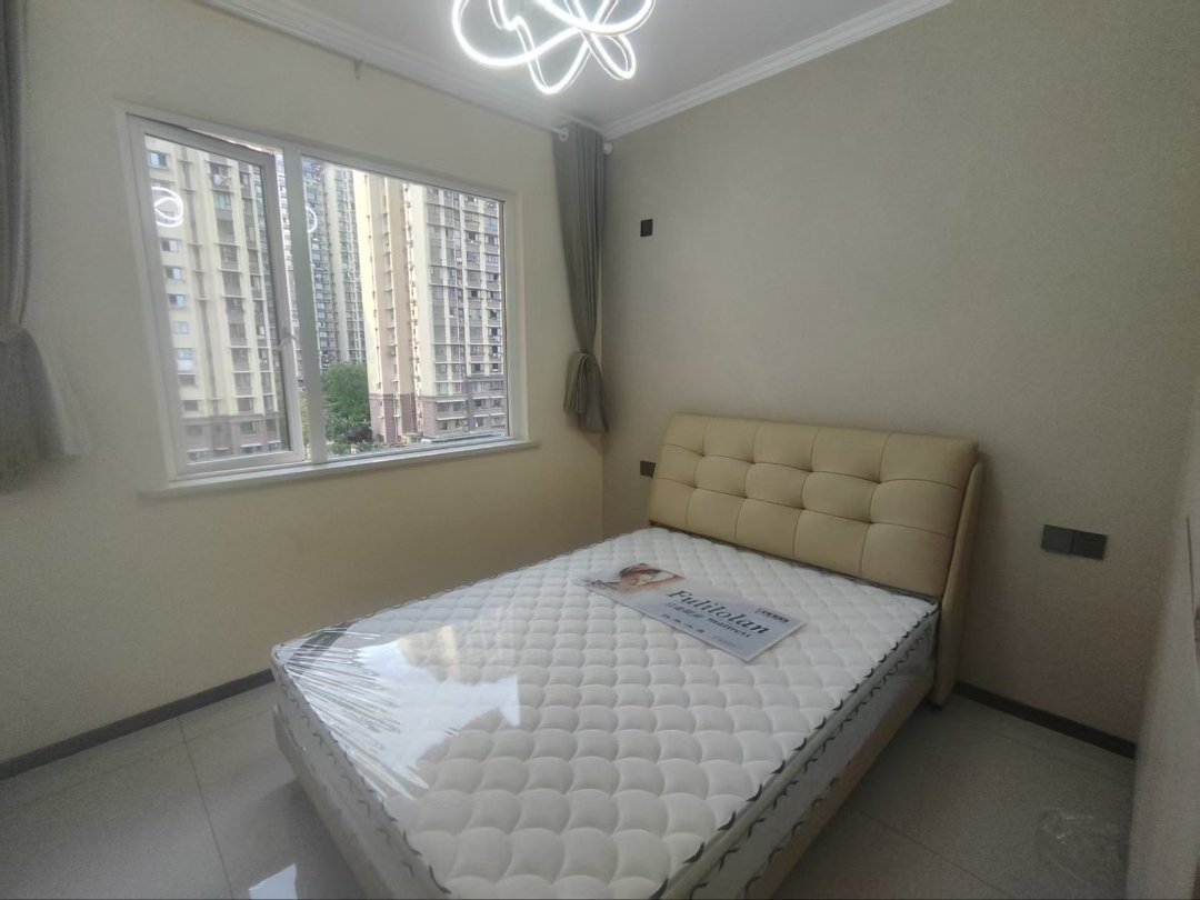 125㎡晶泽汐樾安静宜居 公交便利