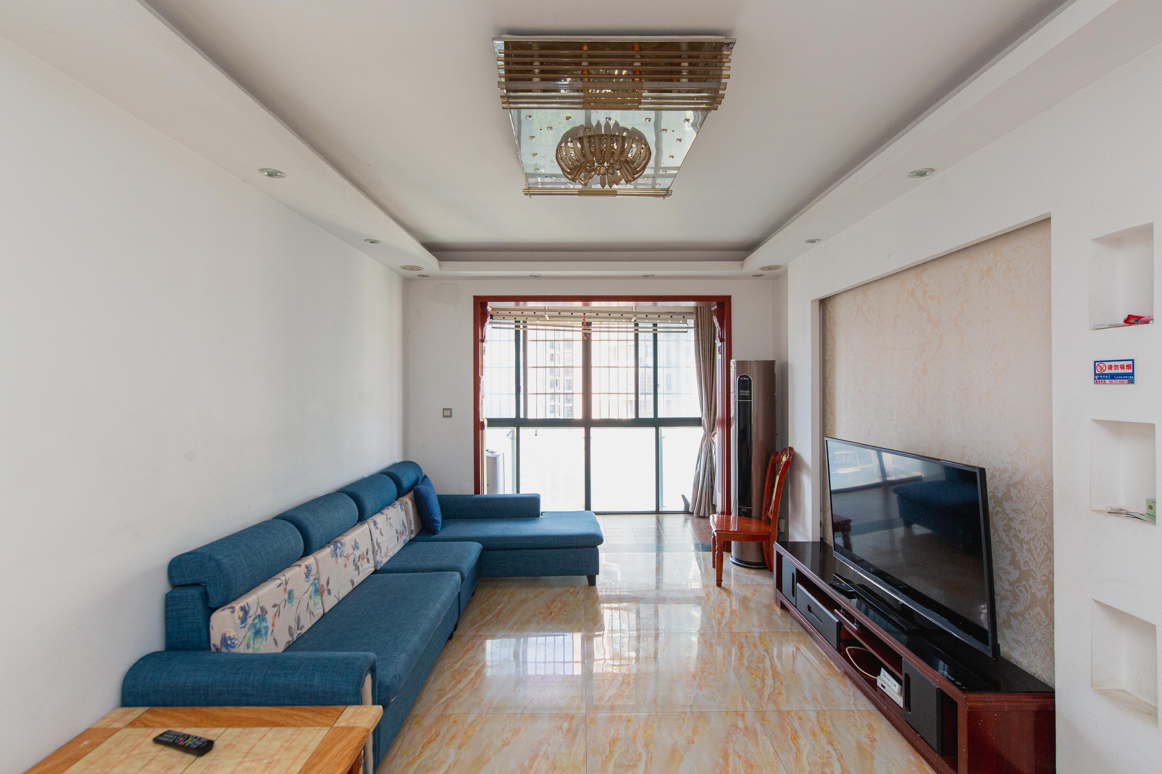 尊邸华庭 3室2厅1卫 106.0万