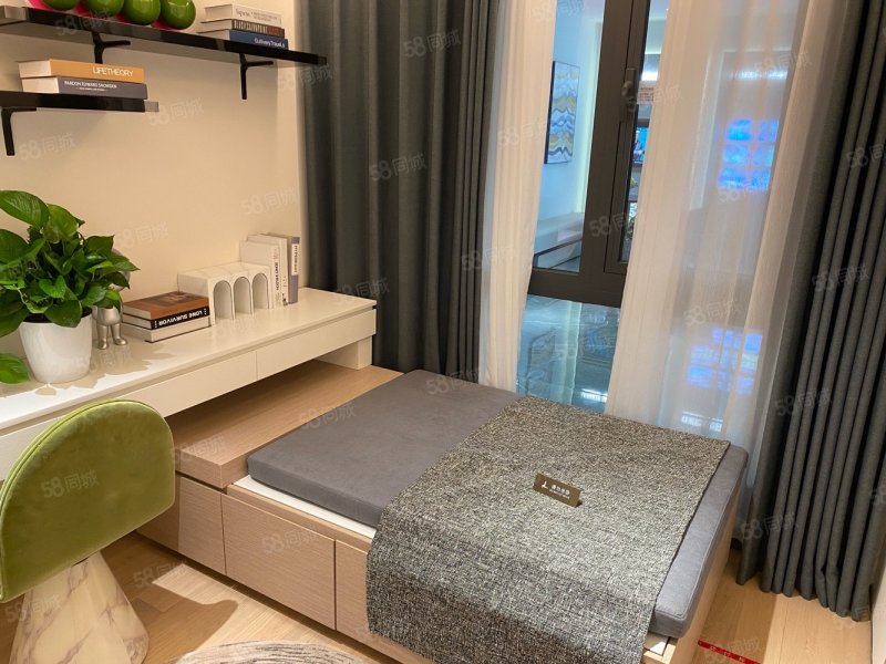 东阳银泰城二手房,银泰城 58平单身小公寓 房东诚售43万 地段交通便利