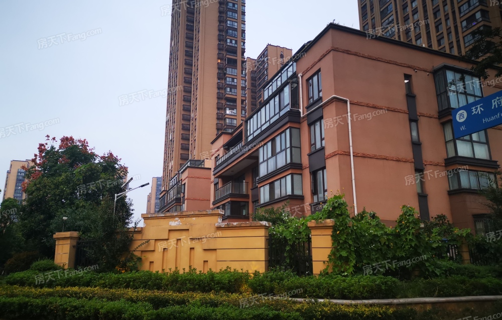 莱蒙城别墅区二手房,莱蒙城独栋别墅,,户型方正有钥匙,首付约:351.