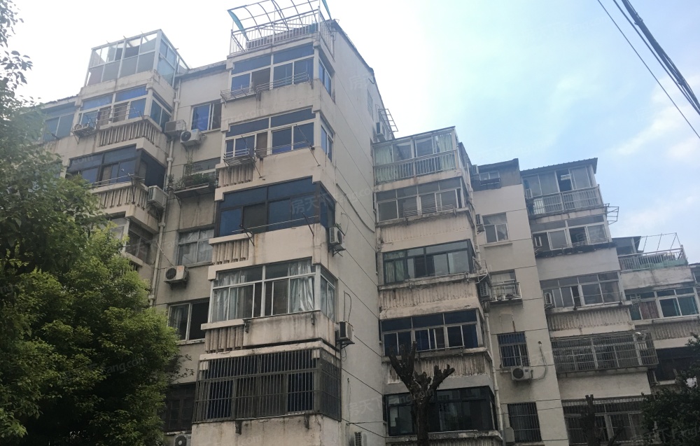 清潭六村低层 3室1厅 简装 交通方便 生活便利 清小清中