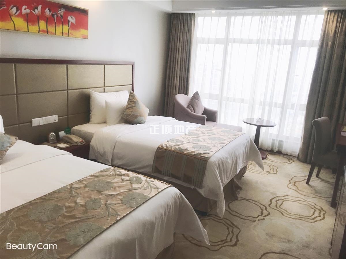       金湾区 红旗镇 曼哈顿酒店