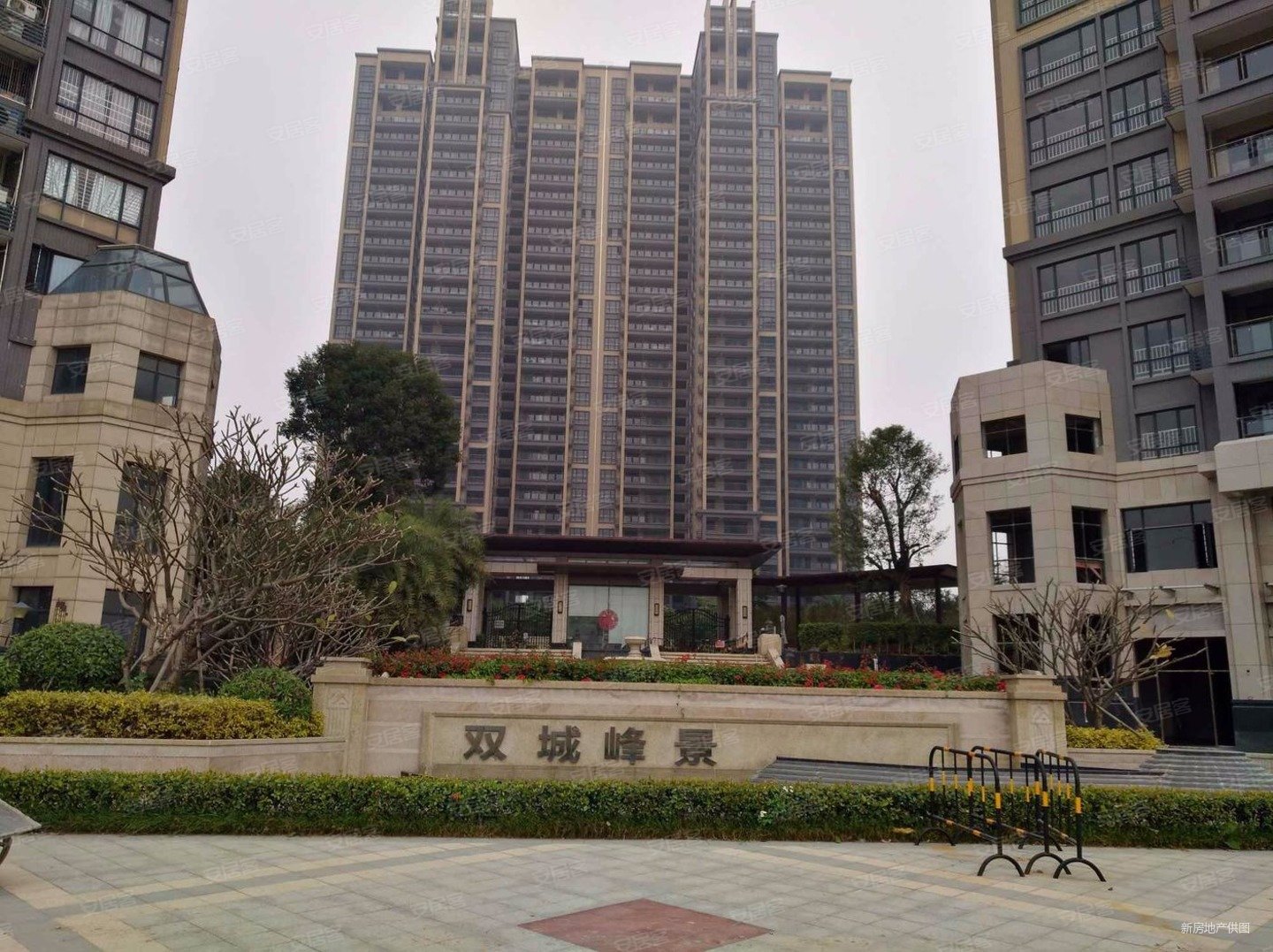 双城峰景精装3房拎包入住5到东莞石龙楼下壹嘉美的商圈双城峰景精装3