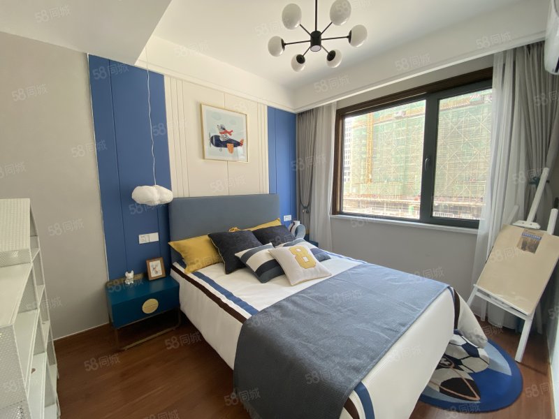 青建尚东郡 四室两厅两卫 全明山户型 广角观景阳台