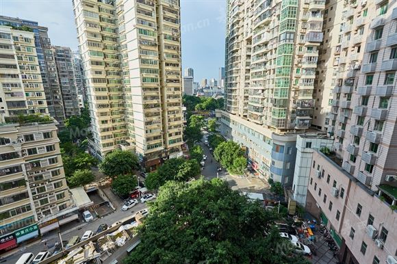 厦门市万禾广场二手房,万禾广场 2室1厅 449万,首付约:166.