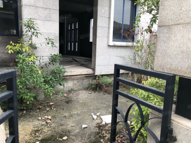 永安山庄别墅端户 光线超好 赠送带产权双车位