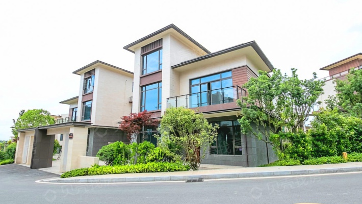 碧桂园龙城府 5室2厅 南 北