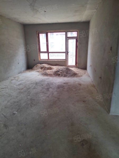 丽湖一楼毛坯经典户型带花园采光好煤气地热商品[丽湖馨苑]低楼层