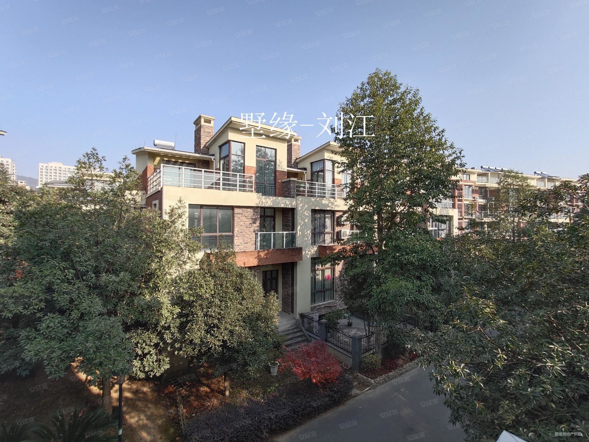 真实鸣翠蓝湾下叠188方带地下室精装3房拎包入住真实鸣翠蓝湾下叠188