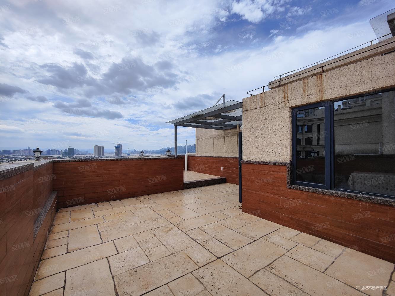 复式顶跃送5个露台,豪华装修,一线江景房,视野房东诚心卖