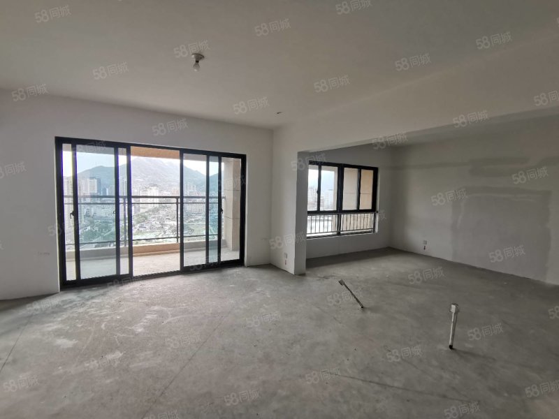 中鸿嘉园二手房,现房证在手丨高层边套丨送车位丨**丨市中心菜场超市