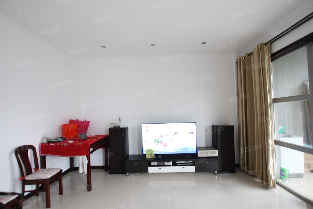 南岸花城叠墅排屋精装自住采光好,交通便利,房东诚售