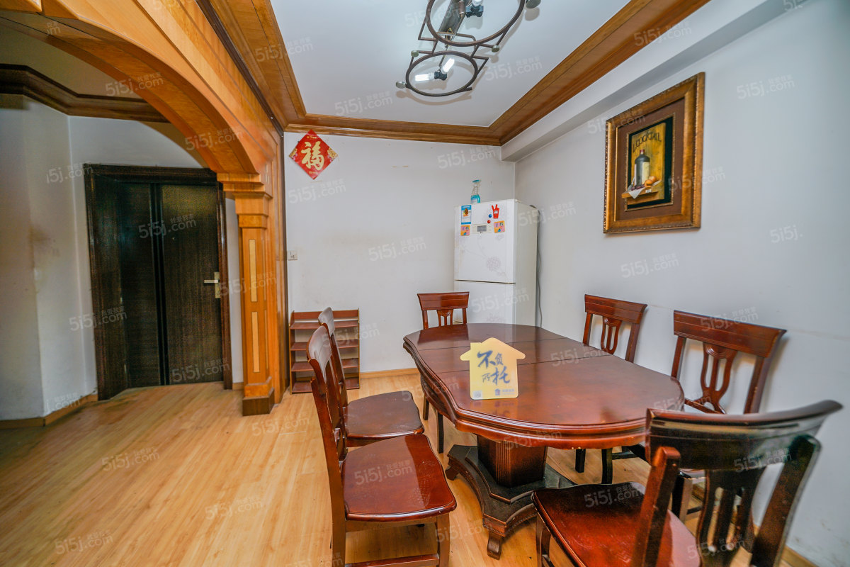 金隆花园单价低看房方便70年产权电梯房