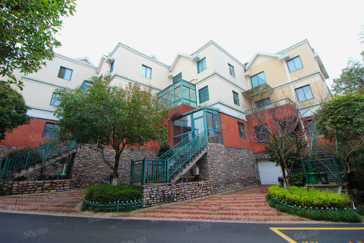 瑞城花园二手房,连体排屋奢华享受毛坯交付自主装修诚心卖,首付约