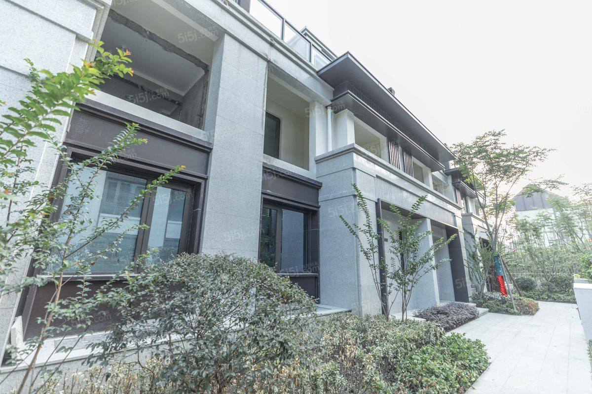 亚澜湾新上藏珑玉墅排屋