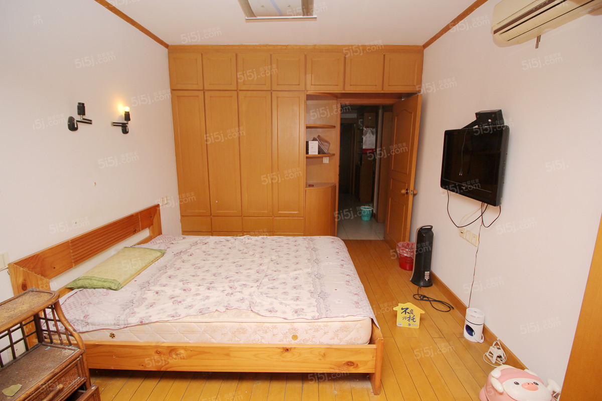 嘉绿西苑二手房,新出不占**好房中间楼层安静位置无遮挡好房!