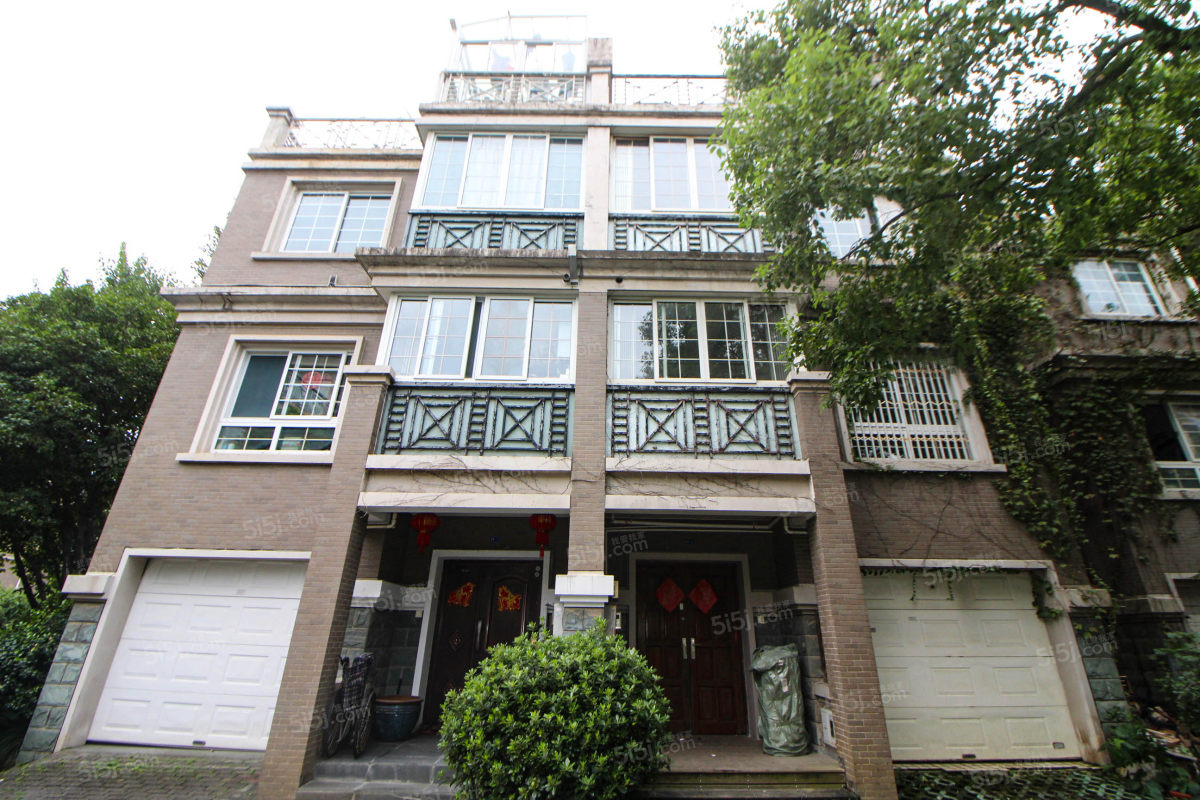 荆山翠谷新上排屋边套现诚心出售