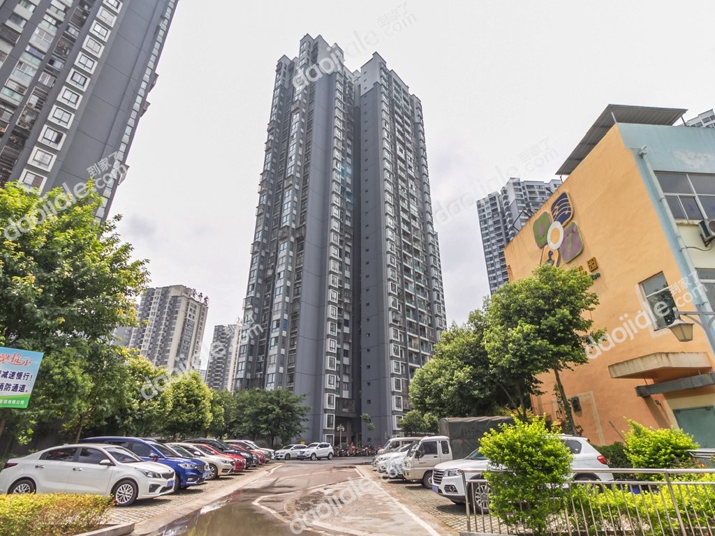 巴南区 南城国际2房85万