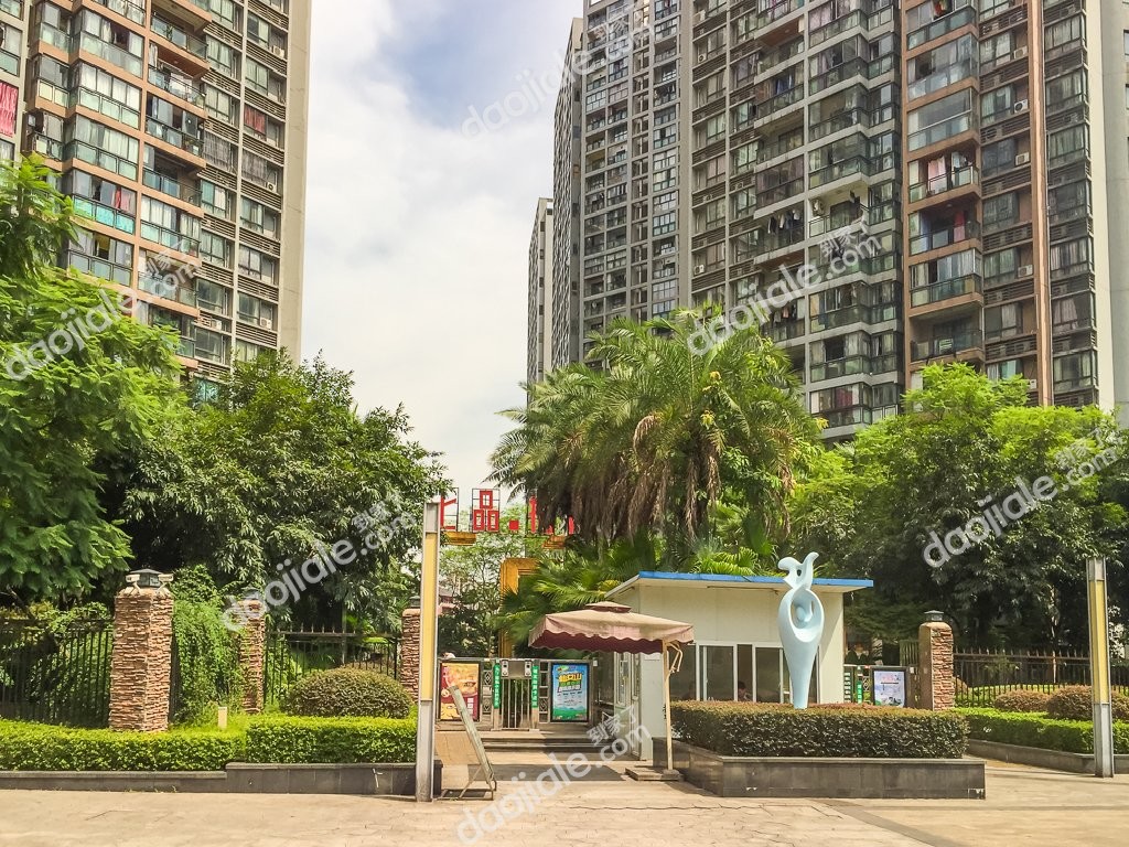 上品拾陆二手房,双轻轨 配套齐 交通便利 小区环境优美,首付约:34.