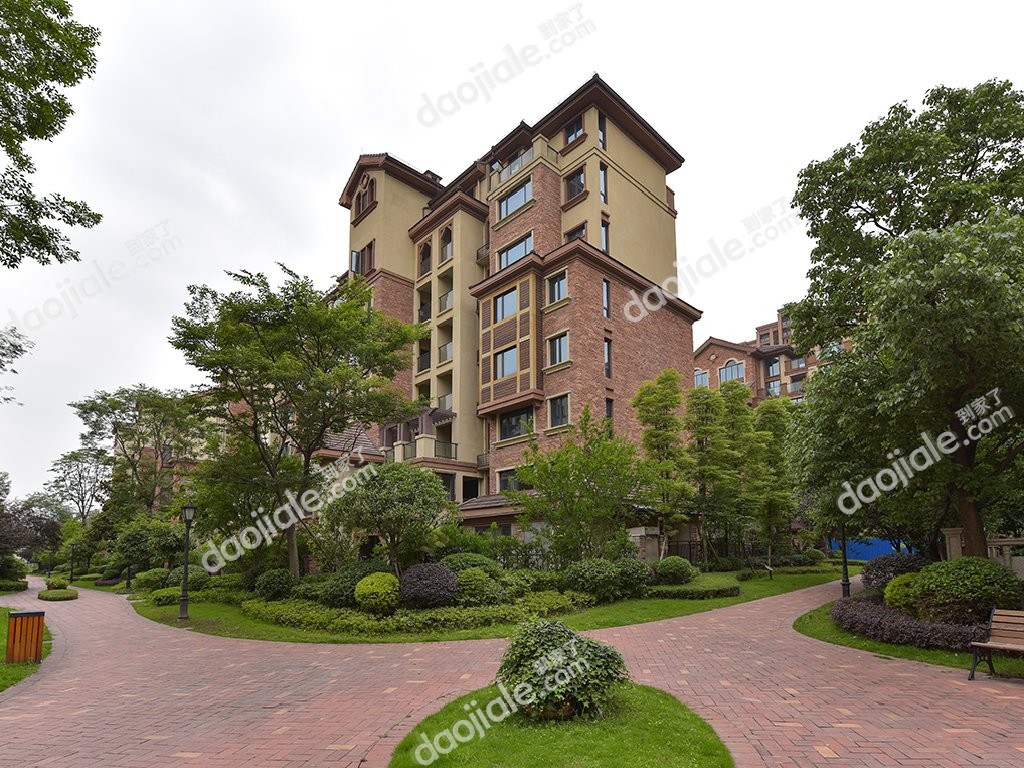 大渡口区钓鱼嘴半岛晋愉江州四房300万低首付花园洋房满五唯一跃层房